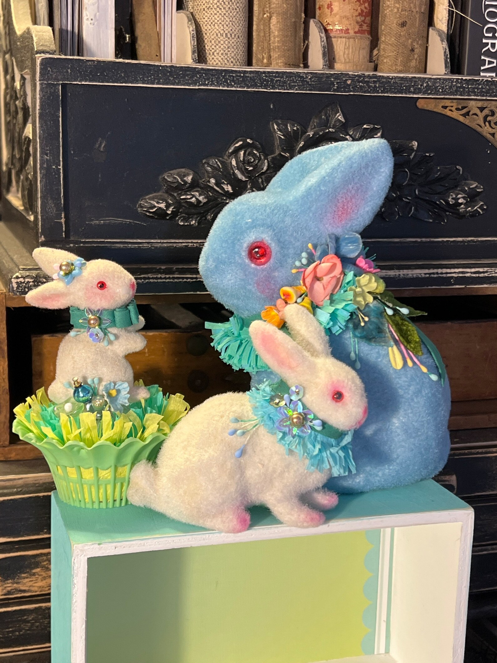 retro low easter