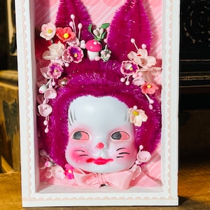 Vintage Handmade Chenille Bunny Rabbit Shadowbox, Anthropomorphic, Millinery Flowers, Kitschy Decor, Rabbit Gift, KITSCH, Kawaii, Magenta