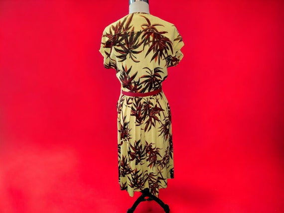 Vintage 1940's/1950's Yellow Tropical Dress - image 5