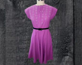 Vintage 1950's Embroidered Shirtwaist Cotton Dress