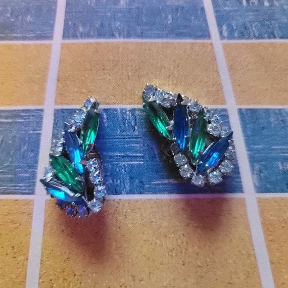 Vintage 1950's Blue and Green Rhinestone Earrings - image 1