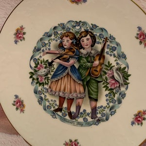 1981 Vintage Royal Doulton decorator collectible Valentine’s Day plate love