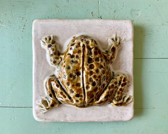 Decorative Toad Tile from Fresh Fish Ceramic Tiles of Minneapolis Minnesota
