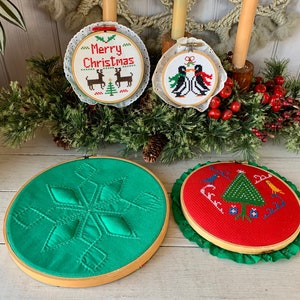 4 Assorted Vintage Handmade Christmas Hoop Framed Cross Stitched  Quilted Wall Hangings