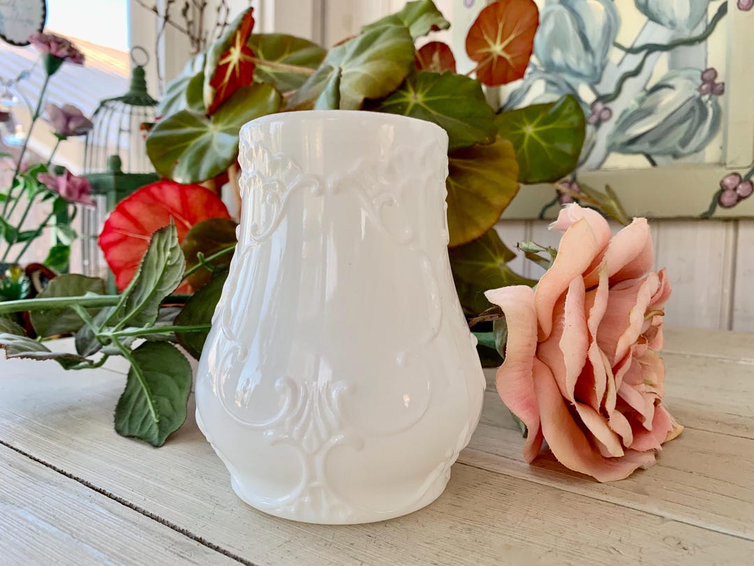 Antique Dithridge Milk Glass Vase ~ Chipped Rim - Etsy