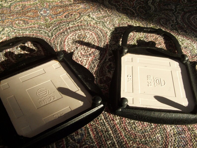 Pair of Vintage Tea Kettle Trivets TAIWAN Etsy