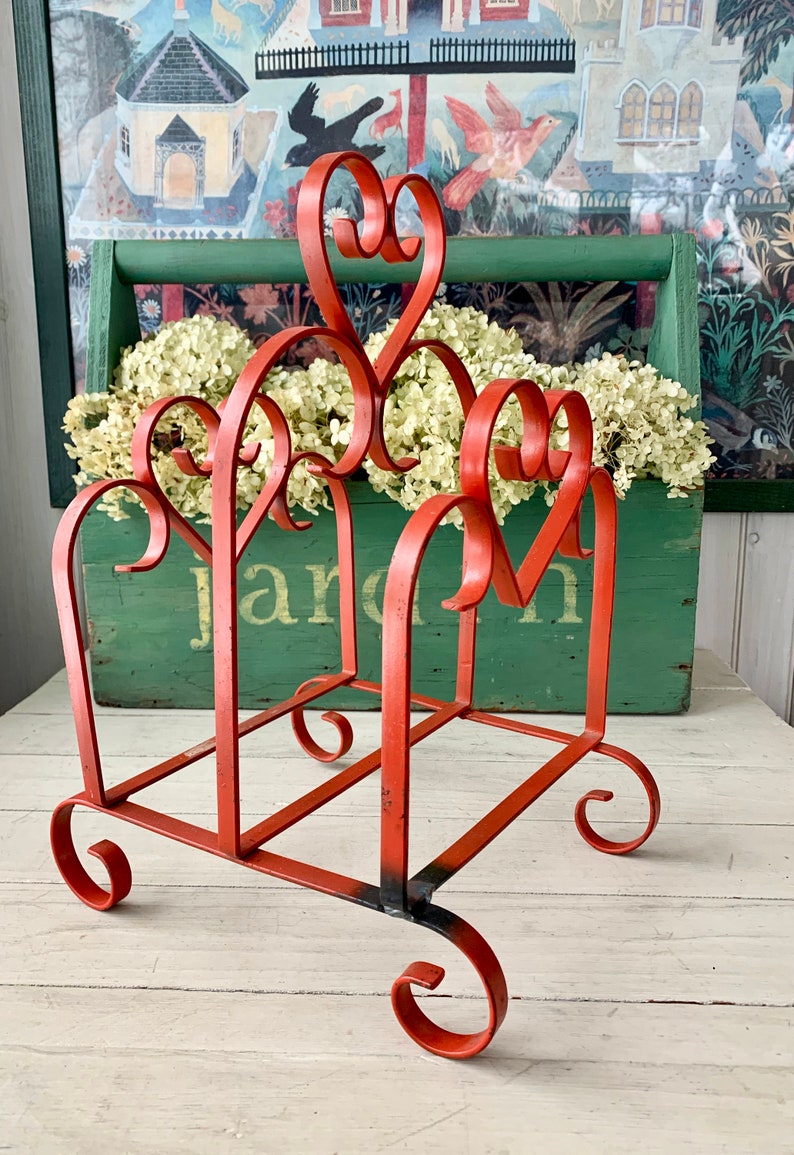 Red Magazine Racks Vintage Red Metal Hearts Magazine Rack - Etsy