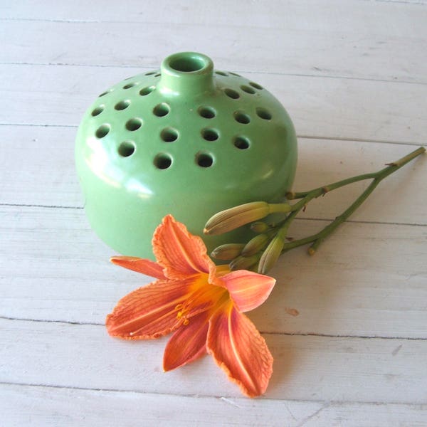 Great Smoky Mountains Pottery Flower Frog Vintage Vase Green Matte