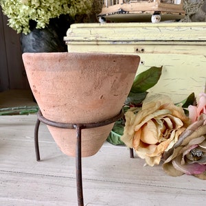 Vintage Handmade Egyptian Terra Cotta Pottery Clay Pot and Metal Tripod Ring Stand