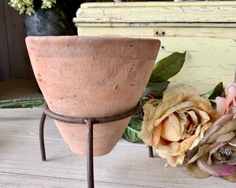 Vintage Handmade Egyptian Terra Cotta Pottery Clay Pot and Metal Tripod Ring Stand