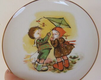 Kite Kids Collectors Plate Wall Shelf Decor Hummel Style Made in Japan