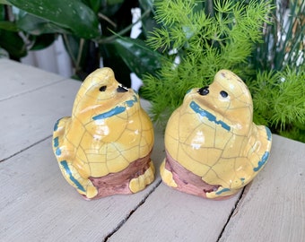 Vintage Rustic Pottery Yellow Chick Salt and Pepper Shakers