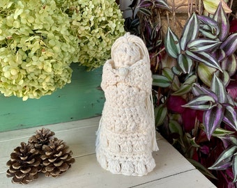 Vintage String Angel Handmade Crochet Knit Tree Topper Primitive Bride Ornamental Doll