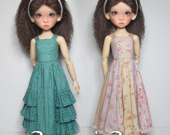 STRAIGHTFORWARD SEWING Pattern SSP-045: 2 dresses for Kaye Wiggs dolls.  (43cm Mei Mei) Dresses and petticoats.