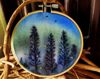 Needle Hoop 4 Inch Embroidery Pine Forest Scene. Woodland Embroidered Wall Hanging. Embroidered Hoop Art Landscape. Wood Hoop Holiday