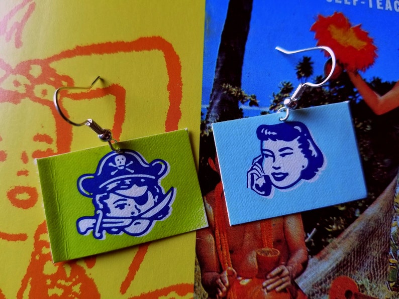 Heavy Cardstock Paper Earrings 1950s Kitschy. Pop Art  Sterling Silver Wires 1950s Women/'s Faces Lime Green Deco Blue Best Friends