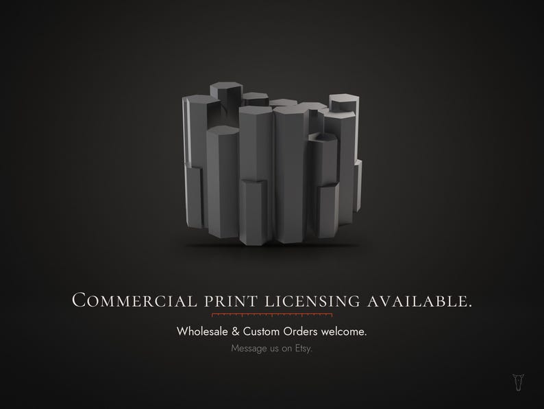 Puede incluir: Un grupo de columnas hexagonales verticales de color gris oscuro y alturas variables. Debajo del objeto, el texto dice: COMMERCIAL PRINT LICENSING AVAILABLE. Wholesale & Custom Orders welcome. Message us on Etsy.
