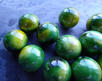 4 Vintage Porcelain Ceramic Beads, 16mm, Glazed Beads, Green Beads, Boho Beads, Round Ceramic Beads, Drippy Glaze, Vintage Beads, Earthy