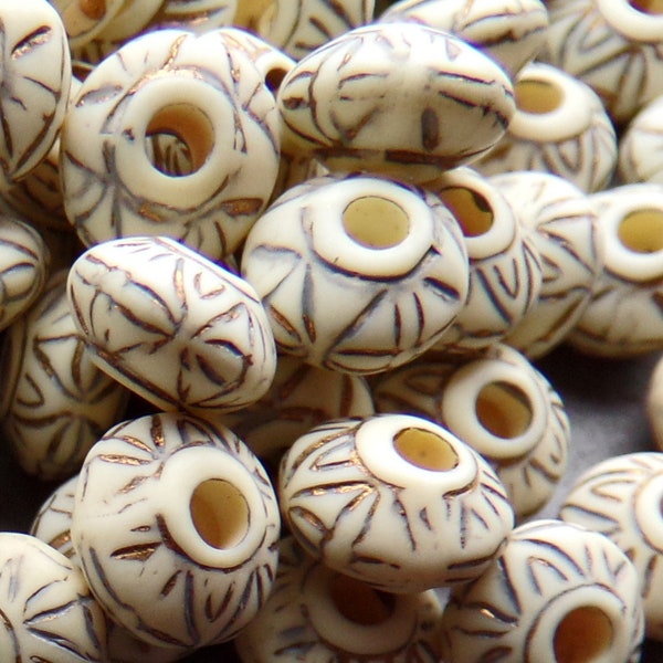 50 Vintage Etched Carved Lucite Saucer Beads, Boho Beads, Accent Beads, Spacer Beads, Cream Gold Beads, Matte Beads, Etched Beads, 8mm x 5mm