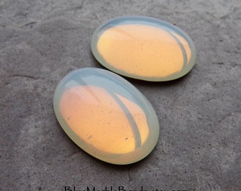 1 Vintage White Opal Glass Cabochons, Oval Cabochon, Preciosa, Czech Glass Cabs, Boho Cabs, White Fire Opal, Flat Back, Gold Foiled, 25 x 18