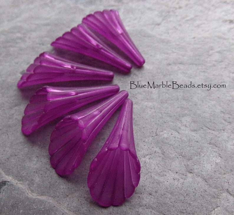 6 West German Trumpet Flower Beads Asymmetrical Boho Beads Floral Beads Plastic Flower Bead Vintage Elongated Flowers Acrylic Beads