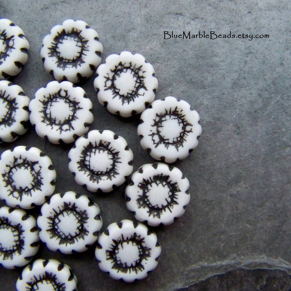 20 Vintage Black And White Carved Flower Beads, Double Sided, Matte Beads, Frosted Bead, Flower Bead, Floral Bead, 11mm, Boho Jewelry Supply