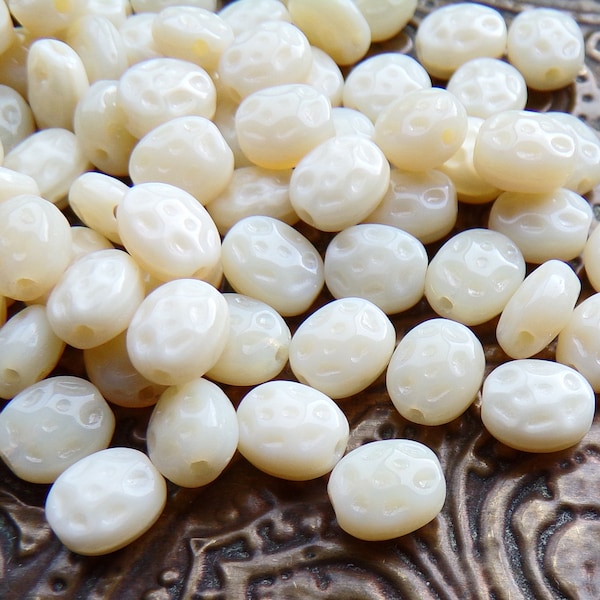 30 Vintage Ivory Cream Dimpled Glass Beads, Czech Glass Beads, Oval Beads, Unique Beads, Small Glass Beads, Boho Beads, Spacer Bead, 7mm