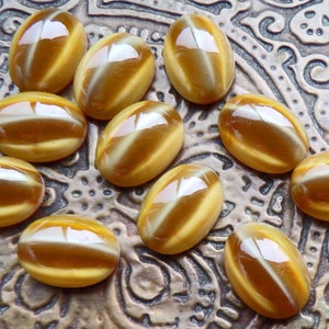 4 Vintage Topaz Cats Eye Glass Oval Cabochons, Czech Glass Cabochons, 14 x 10, Flat Back, Striped Cabochon, Small Cabochon, Opaque Glass