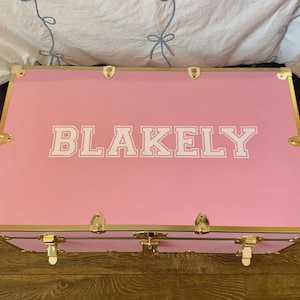 Custom Name Decal Camp Trunk Label Storage Organization Label Personalized Kids Camp Back to School Dorm Room Essential Dress Up Trunk bild 6