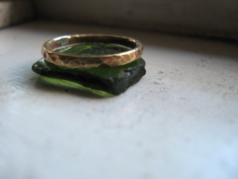 Unisex hammered brass ring image 4