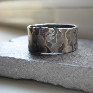 Mans Rustic Ring