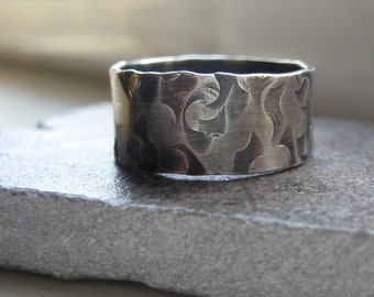 Mans Rustic Ring