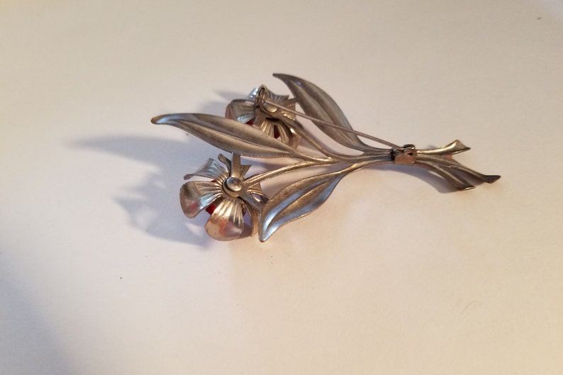 Vintage 1930/' 40/' Red Floral Brooch Spray Pin