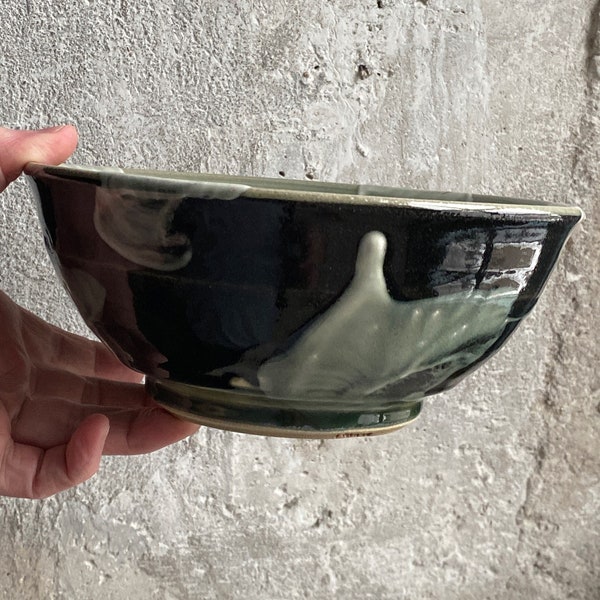 Celadon-ish green stoneware serving bowl 6 cups