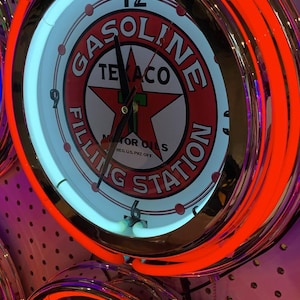 Texaco oil and gas, vintage style, Garage , 16&quot; Double Neon clock, games room, bar, dinner, patio, gift, real glass neon