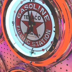 Texaco oil and gas, vintage style, Garage , 16&quot; Double Neon clock, games room, bar, dinner, patio, gift, real glass neon
