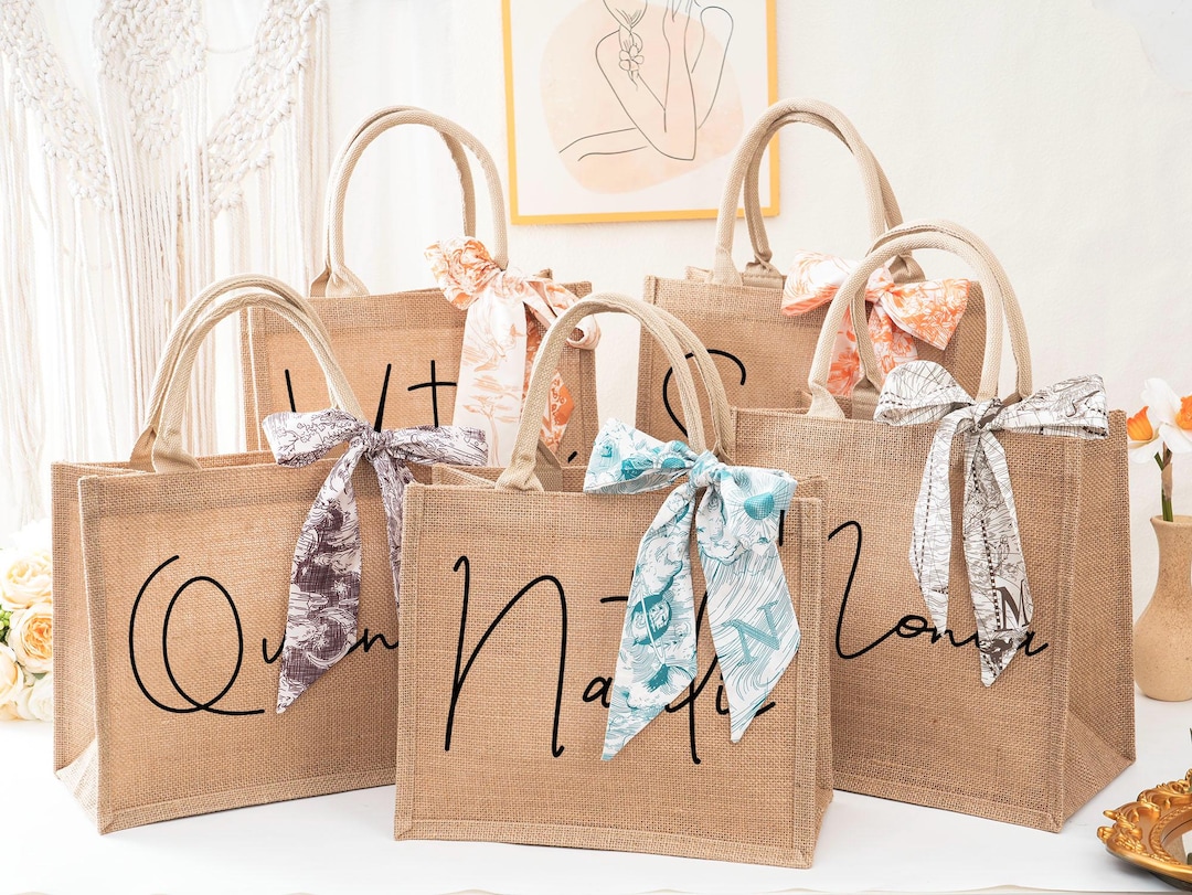 Custom Burlap Bridesmaid Tote Bag: Personalized Bridal Party Gift - Etsy