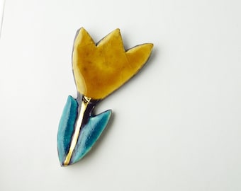 Broche céramique fleur jaune violet bleu turquoise vrai or