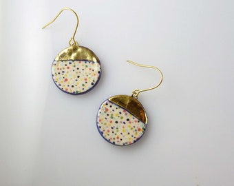 Ceramic earrings multicolour points gold circles