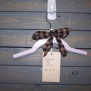 Companion to Gram&#39;s Vintage Style Clothespin Bag Pattern~Set of 2 Swivel Hangers ET