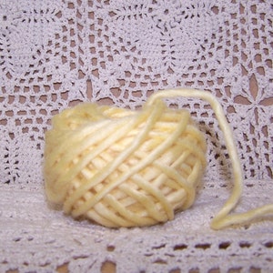Butter Blonde Wool/Mohair Primitive Raggedy Bulky Doll Hair Yarn ET