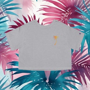 Tropical Champion Women&#39;s Heritage Cropped T-Shirt