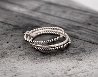 925スターリングシルバーのトリプルバンドリング、インターロッキングロシアンリング、ツイストロープと滑らかなスタッキングリング、毎日使える上品なジュエリー