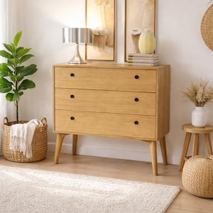 NOVA Byrå med 3 stora lådor / träbyrå / förvaringsmöbel med lådor / sovrumsbyrå för kläder, Ref. 1500, Mått 90*35*87h.
