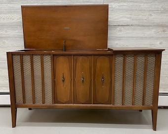 ZENITH 70s Mid Century Vintage Stereo Console Record Player Changer AM FM Bluetooth