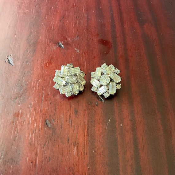 Vintage Silvertone Rhinestone Diamond Cluster Earrings. Rectangular and Circular Diamonds. Circular Earrings. Sterling Silver. MCM. 40s. 50s