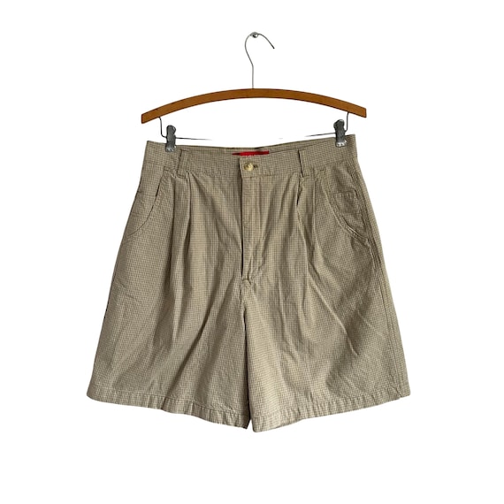 Vintage Gloria Vanderbilt Beige Checked Golf Shorts. Retro Beige High-Waisted Casual Shorts. A-Line. High Waist. 80s. 90s. 1980s. 1990s.
