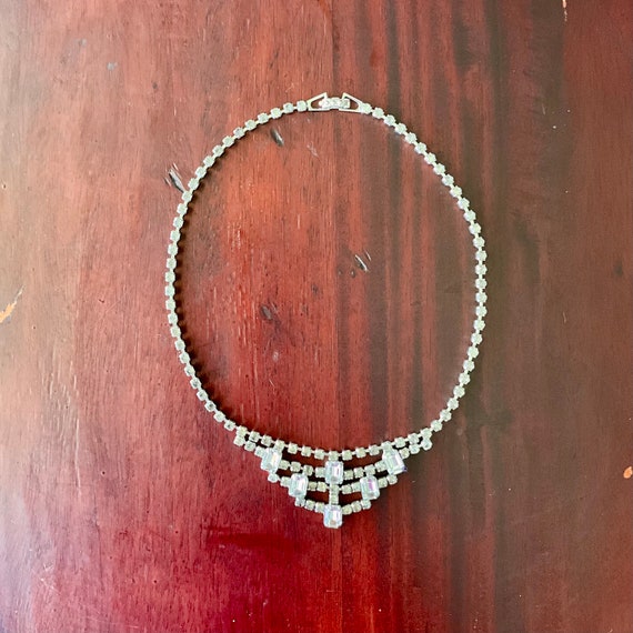 Vintage 40s 50s Crystal Rhinestone Necklace. Rhinestone Choker Necklace. Mid Century. MCM. Art Deco. Silvertone Metal. 20s 30s 40s. 50s. 60s