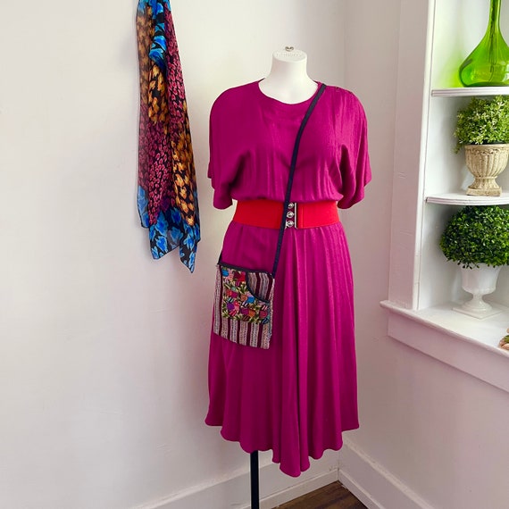 Vintage Dolman Dress. 80s Hot Pink Midi Dress. 1-Shoulder Buttons. Boho Summer Dress. 70s 80s. Womens Midi Dress. Magenta. Fuschia. Pink.
