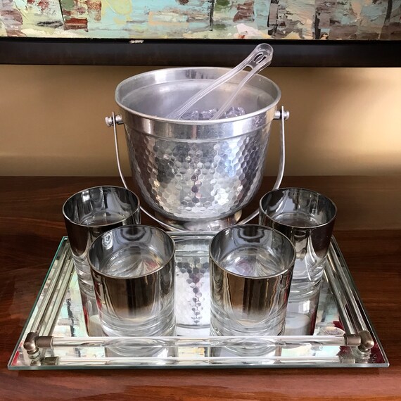 Vintage 50s 60s Industrial Ice Bucket. Hammered Silver Ice Bucket Barware. Mid Century MCM Barware. Silver Metal Ice Bucket. 70s 80s.